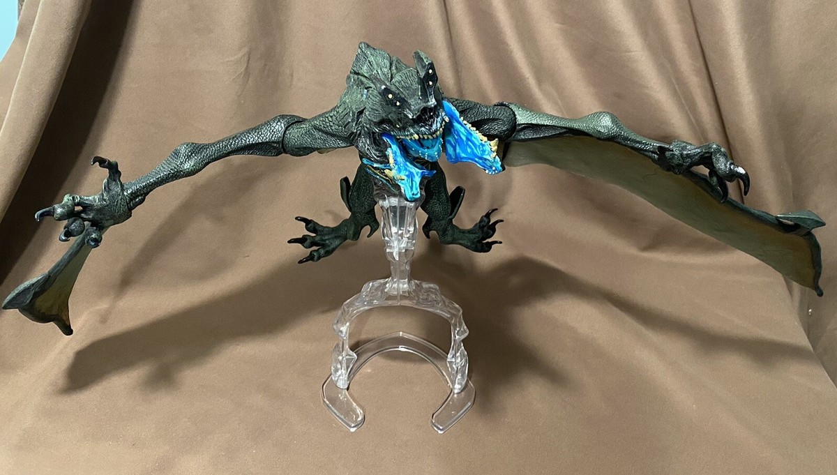 Pacific Rim FLYING VERSION of KAIJU OTACHI FIGURE with STAND