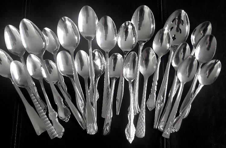 25 Mismatched Stainless Teaspoons Spoons Wedding Bridal Showers Craft Silverware
Opens in a new wind