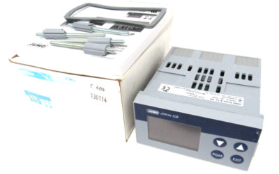 NEW JUMO 703043/181-000-23/000 TEMPERATURE CONTROLLER 70304318100023000