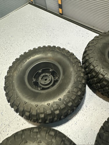 AXIAL SCX6 Jeep Wrangler Tires 17mm Hex Wheels w/ Caps - Picture 15 of 24