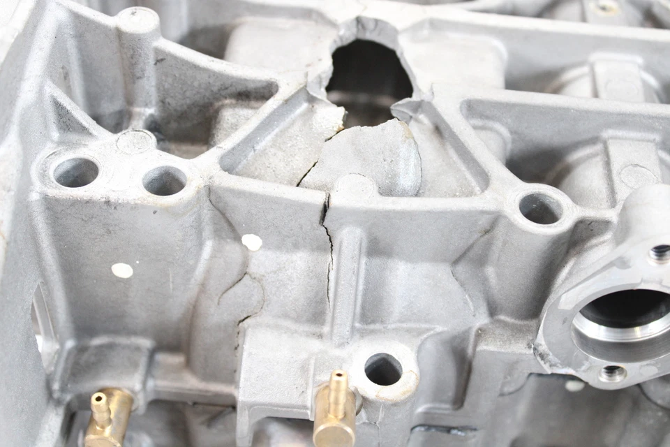 2013 POLARIS PRO RMK 800 CÁRTER / CAIXAS DE MOTOR PRINCIPAL -- NÚCLEO -- - Imagem 3 de 4