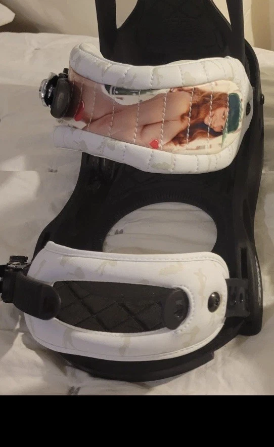 Burton Playboy Mission/cartel Snowboard Bindings ULTRA RARE - Image 3 of 4