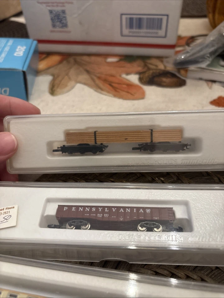 Märklín Mini-Club 8638 Reading Open Gondola Freight Car Z Plus 6 Others - Image 2 of 4