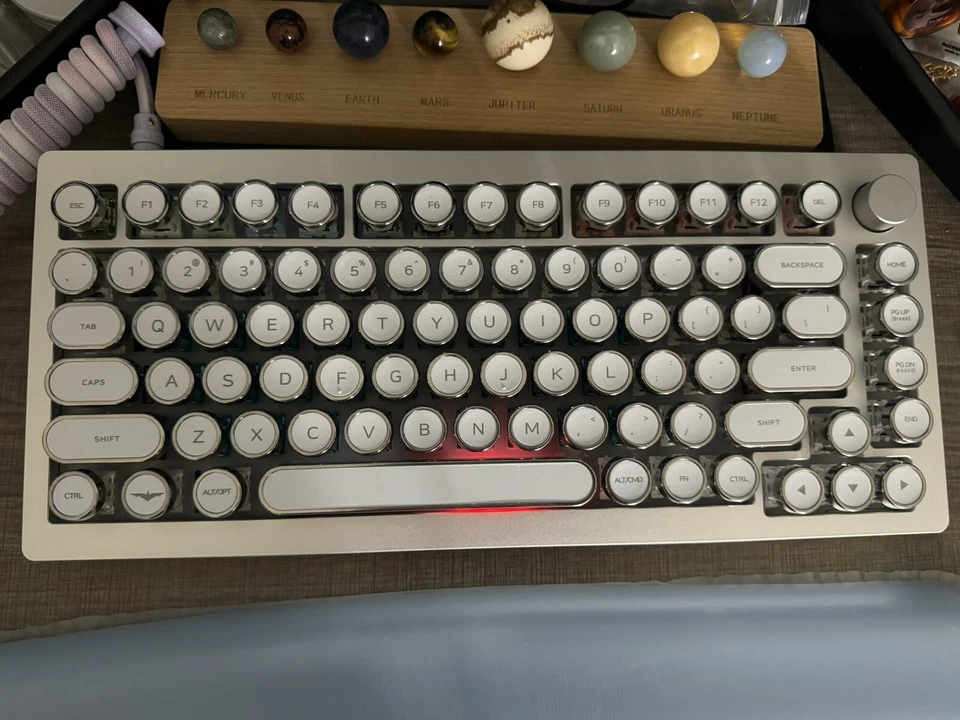 Monsgeek M1 Silver Gasket Keyboard 75% CNC Aluminum Wireless Hot Swap Full Built - Image 2 of 4