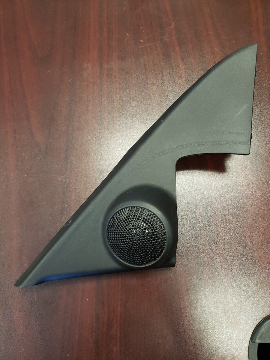 Honda ACURA TSX driver Front Left Door Tweeter Speaker Trim Cover