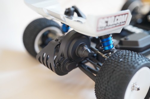 Team Associated RC10B5.2 Buggy Roller – Wide Body, Long Battery Support, Unused - Picture 10 of 12