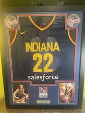 CAITLIN CLARK FRAMED INDIANA FEVER JERSEY W ROY CARD AUTO REPRINT LQQK