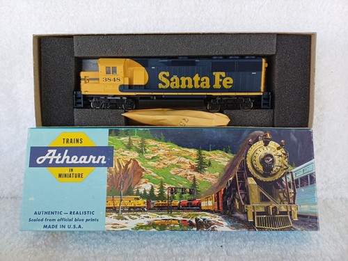 Athearn Spur HO 4582 Diesellok Typ GP50 Santa Fe Phase II 3848 | Zustand: Used