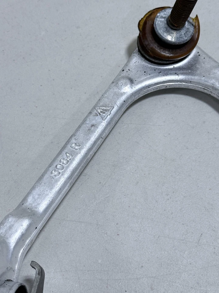 07-23 JAGUAR XK XKR TIPO F BRAZO DE CONTROL SUPERIOR LADO PASAJERO DELANTERO DERECHO OEM 3579 Foto 4 de 4