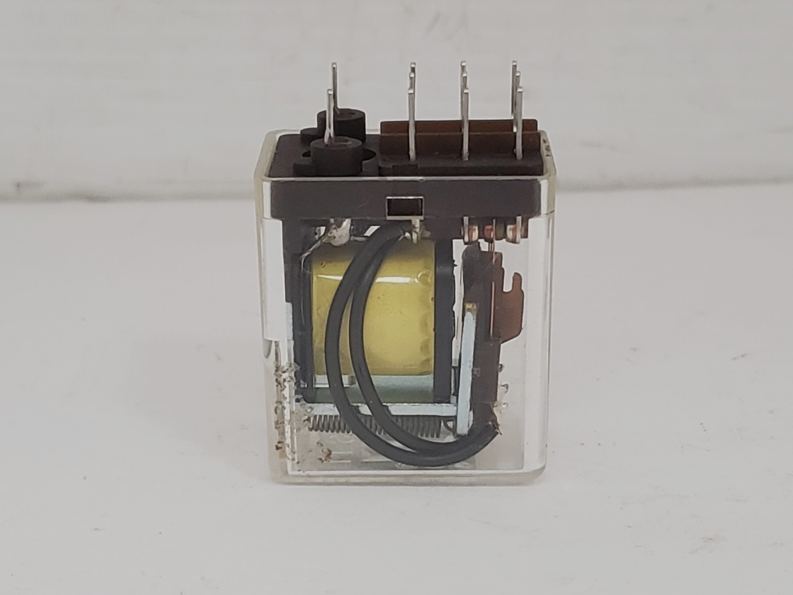 ELESTA FR11P RELAY 24V DC 4A 220V AC 11 PIN NNB