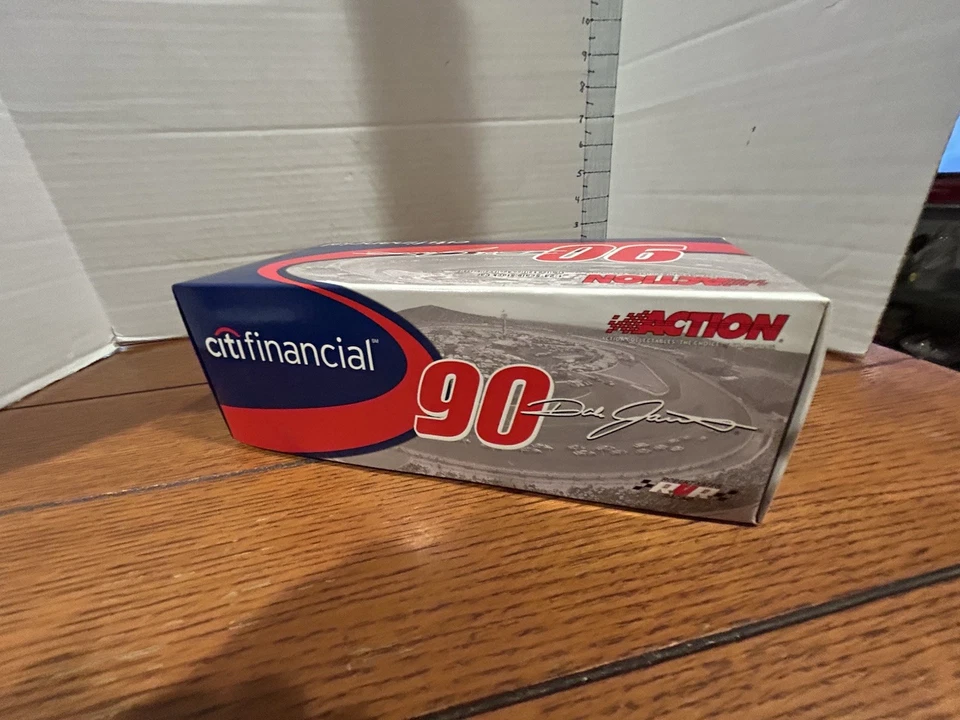 Coche Action Dale Jarrett 2005 Citifinancial #90 escala 1/24 nuevo en caja Foto 3 de 4