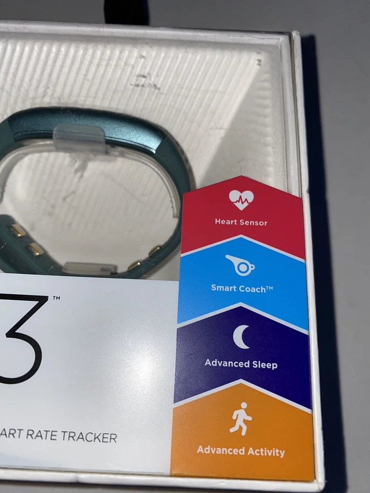 UP3 by Jawbone Heart Rate, Activity + Sleep Tracker Wireless Activity Green - Image 3 of 4