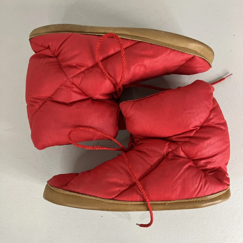 Talla MED Eddie Bauer Plumón de Ganso Botas Abombadas Tienda de Campamento Zapatillas Rojo De Colección Foto 3 de 4