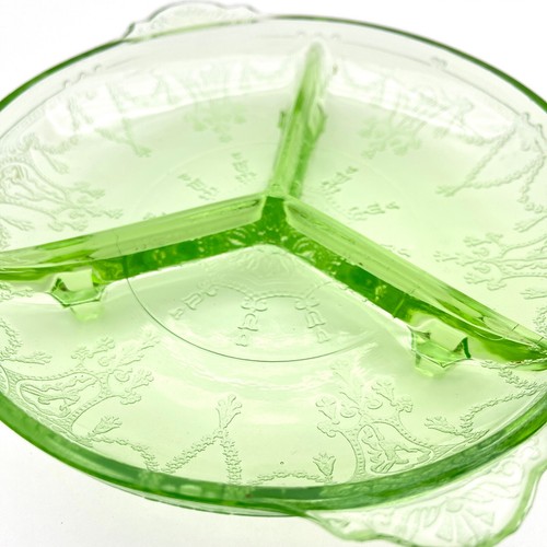 Anchor Hocking Pair of Green Vaseline Cameo / Ballerina Relish Dishes - Picture 3 of 7