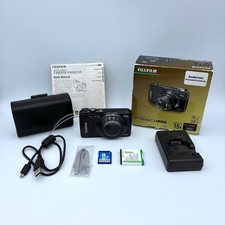 Fujifilm FinePix F Series F660EXR 16.0 MP Digital Camera Black w/ 8gb SD, Case