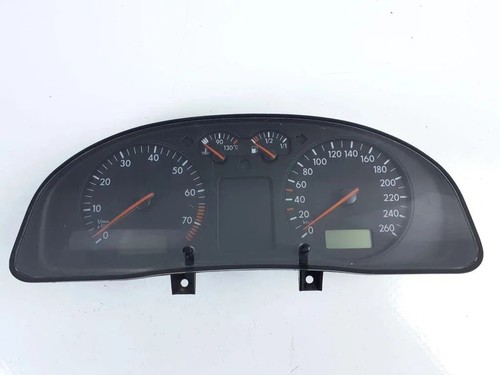 VW PASSAT B6 3C2 Kombiinstrument 3B1919880 KL5595 Petrol 110kw 1999 31908899