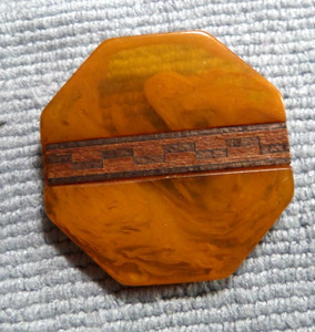 Antique Bakelite Wood Octagon Button APPLEJUICE WOOD CENTER Tested 1-7/16"