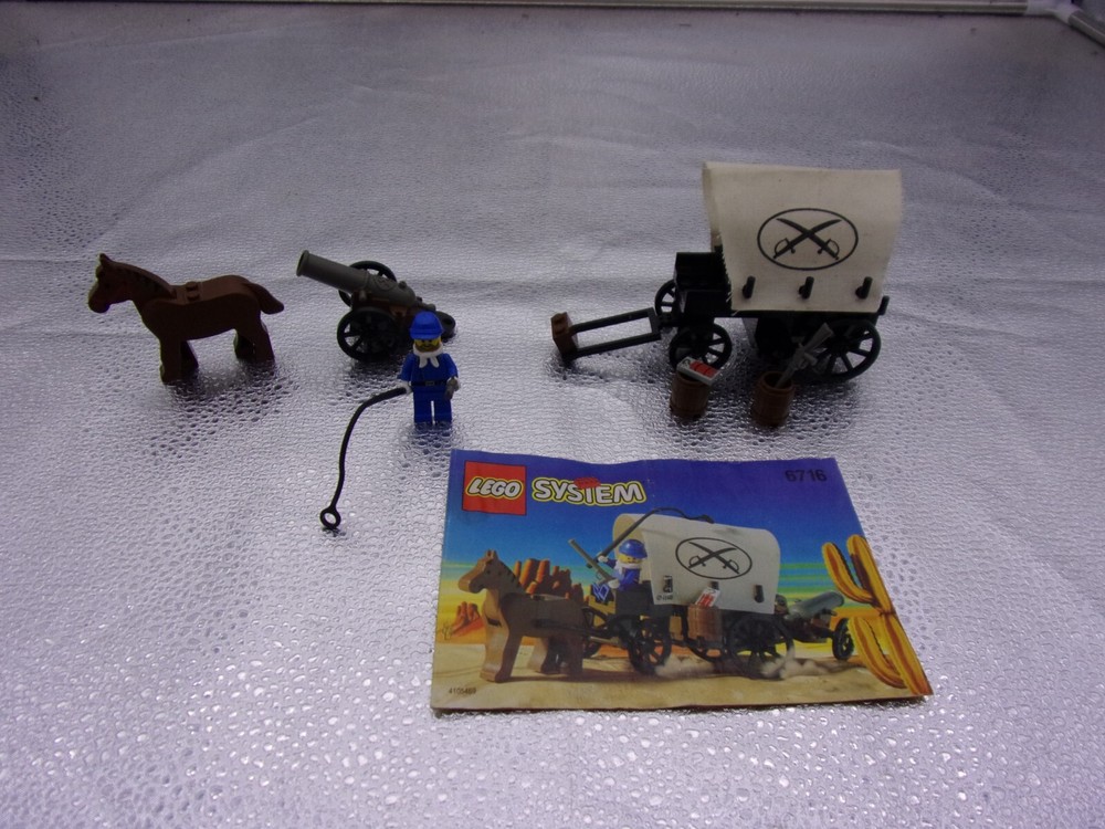 Lego Vintage Western Cowboy 6716 Weapons Wagon 100% with manual
