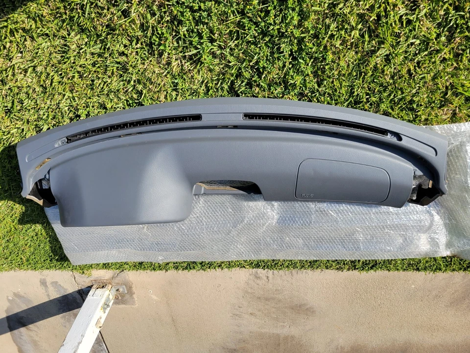 1998 - 2001 Mercedes Benz CLK 320 CLK 430 CLK 55 Dashboard w208 - Image 2 of 3