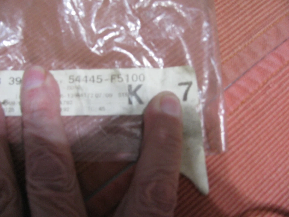 Genuine Nissan Insulator rack 54445-F5100 1979-1983 DATSUN 280ZX,1980-1984 810 - Imagem 2 de 4