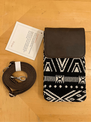 New! Thirty One Black White Brown Call Me Crossbody Rio Weave Phone Bag