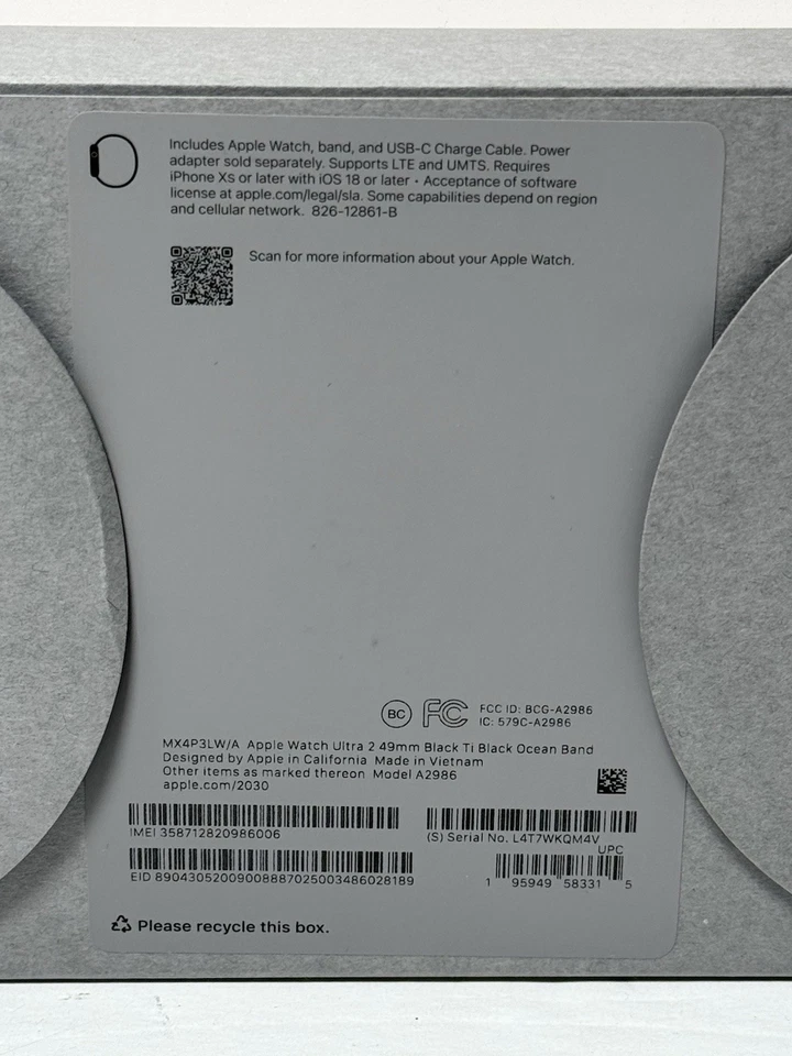 Apple Watch Ultra 49mm GPS+Cell Titanium Case w/ Black Ocean Band MX4P3LW/A - Image 3 of 4