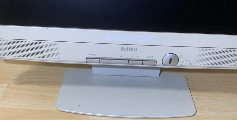 19" LCD Monitor Belinea 10 19 10 - mit DVI, VGA, Audio In, Integr. Lautsprecher - Bild 3 von 4