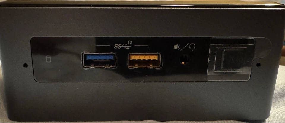 Intel Corp. NUC Kit Nuc8i3beh - BOXNUC8I3BEH1 (No hard drive) - Image 2 of 4