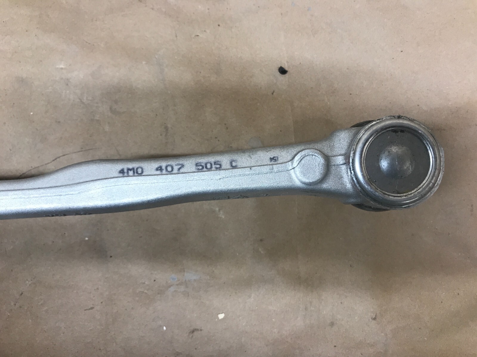 NEW 2018-2022 Lamborghini Urus Control Arm Front Left Upper LH 4M0407505C OEM