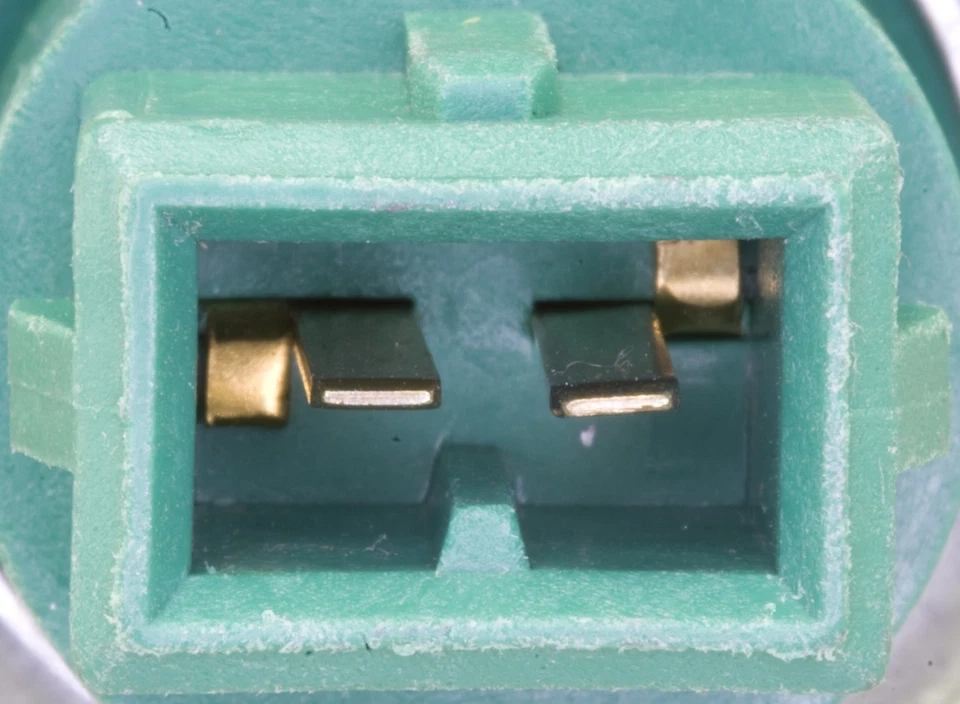 Interruptor de pressão Pwr Strg velocidade ociosa Airtex 1S6839 - Imagem 4 de 4