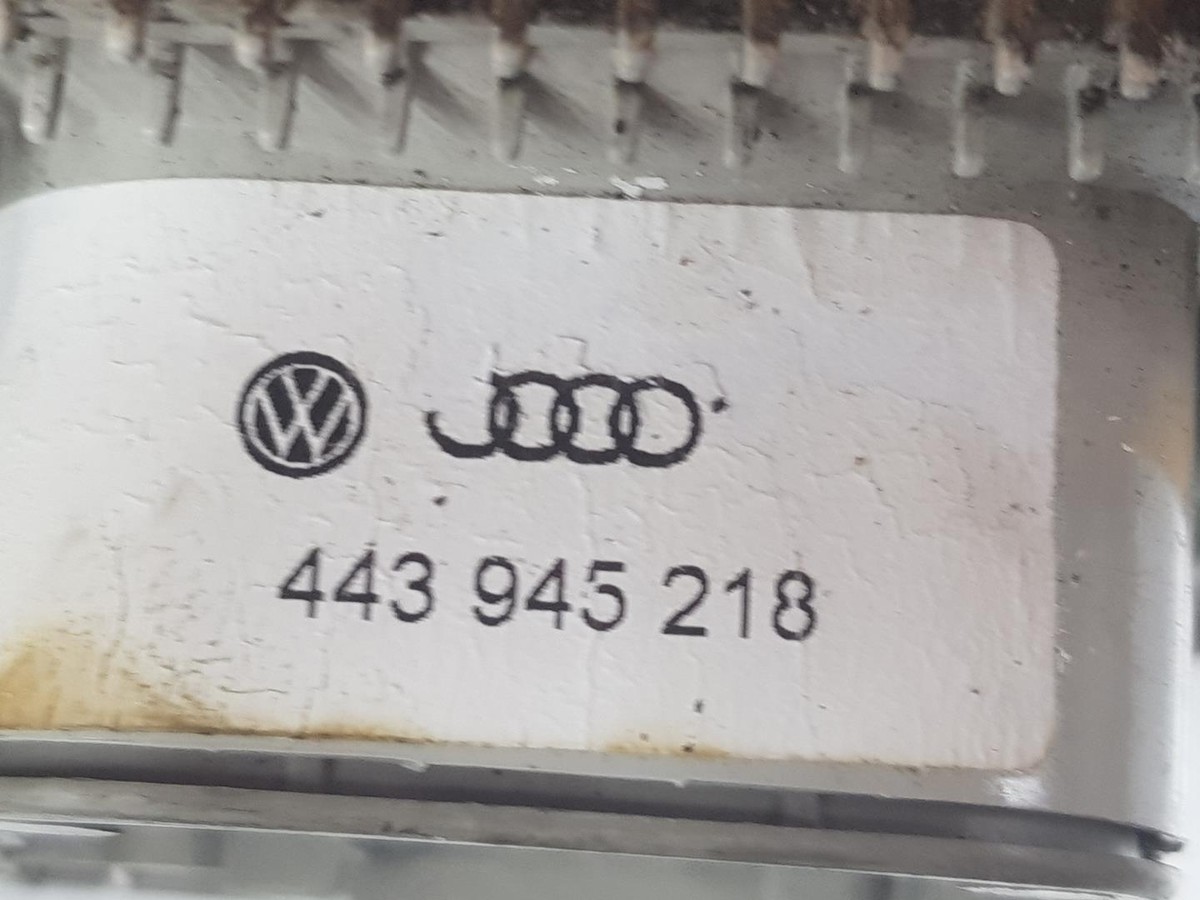 443945218 scheinwerfer hinten rechts für AUDI 200 2.2 TURBO 