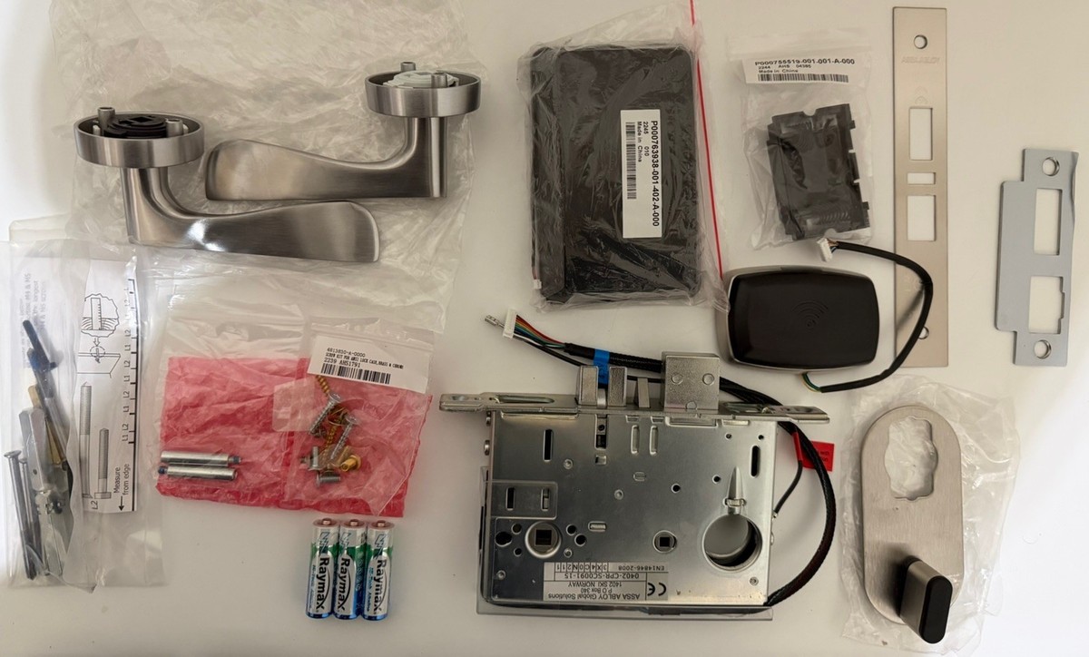 Assa Abloy Vingcard Signature 4G RFID Straight Lock Case ANSI 4.5v