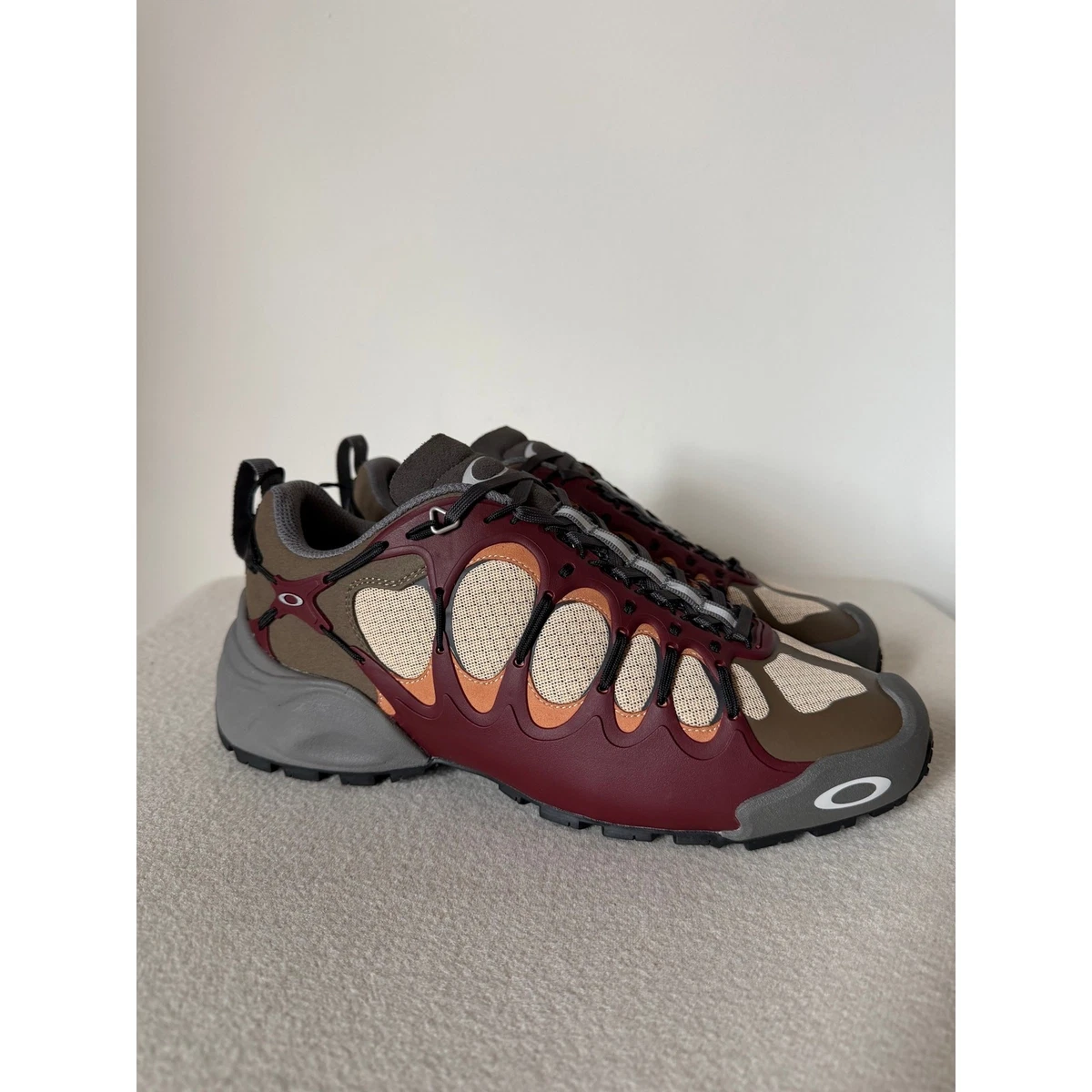 Oakley Factory Team Ibex Sneakers - Size 11 - Camelia - NEW | eBay Oakley Factory Team Ibex Sneakers - Size 11 - Camelia - NEW | eBay