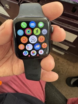 Apple Watch SE 44mm GPS + Cellular   Black Aluminum   Fully Functional   93% Bat
