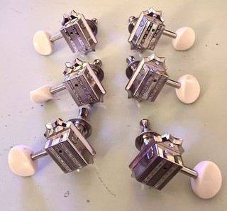 Gibson Deluxe Tuners w/white pegs
