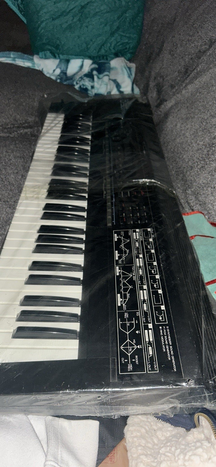 Roland D-50  Digital Keyboard Synthesizer Display Screen Pit