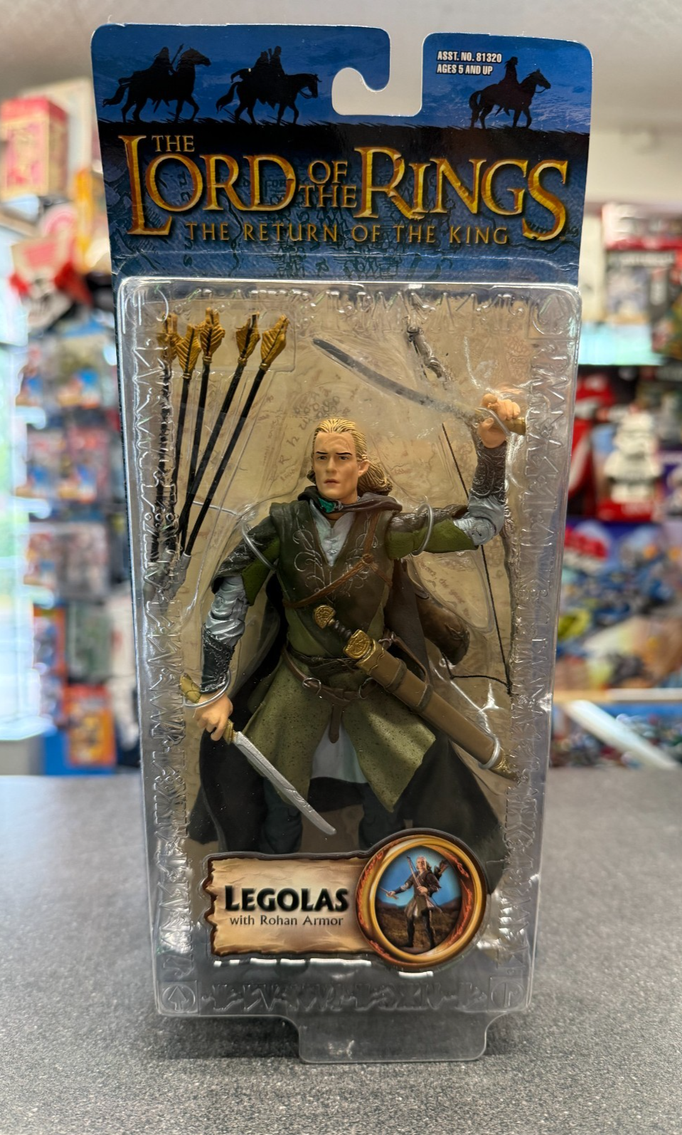 Lord of The Rings Return  of The King - Legolas (Dagger Throwing) Action Figure