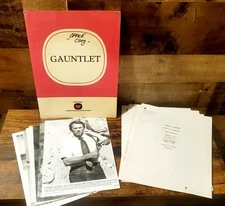 1977 "THE GAUNTLET" Clint Eastwood Orig MOVIE PRESS KIT With 8 Photos In FOLDER
