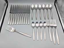 Oneida Camlynn Stainless Flatware Set Lot of 24 Vintage Fork Spoon Knife Glossy