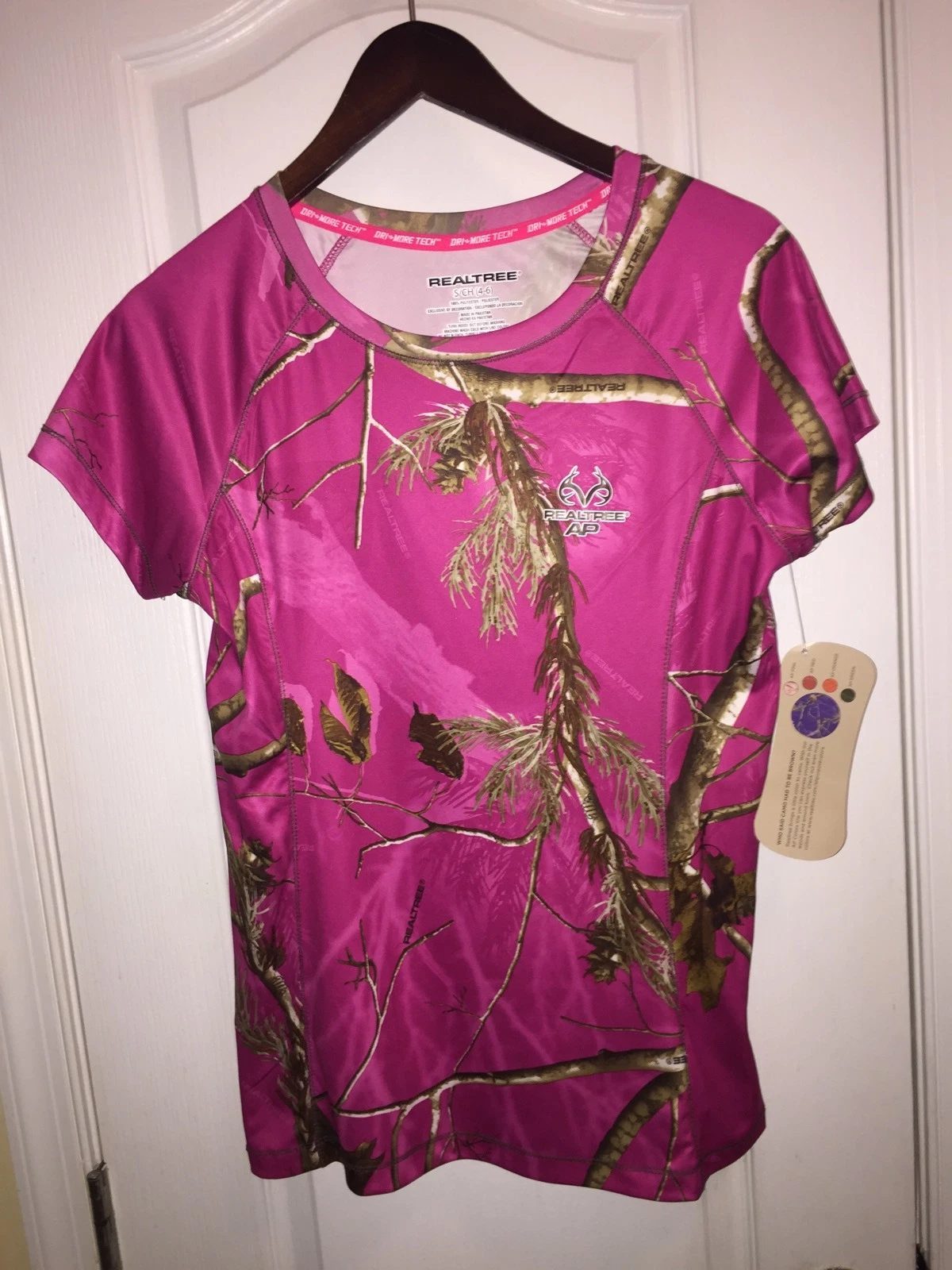 NWT RealTree AP Pink Camoflauge Hunt Short Sleeve T-Shirt Sports Top Women's S