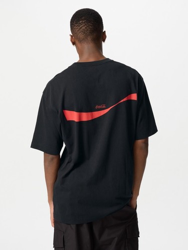UNIQLO Keith Haring X Coca-Cola UT Graphic T-Shirt Relax Unisex From Japan New - Picture 4 of 26
