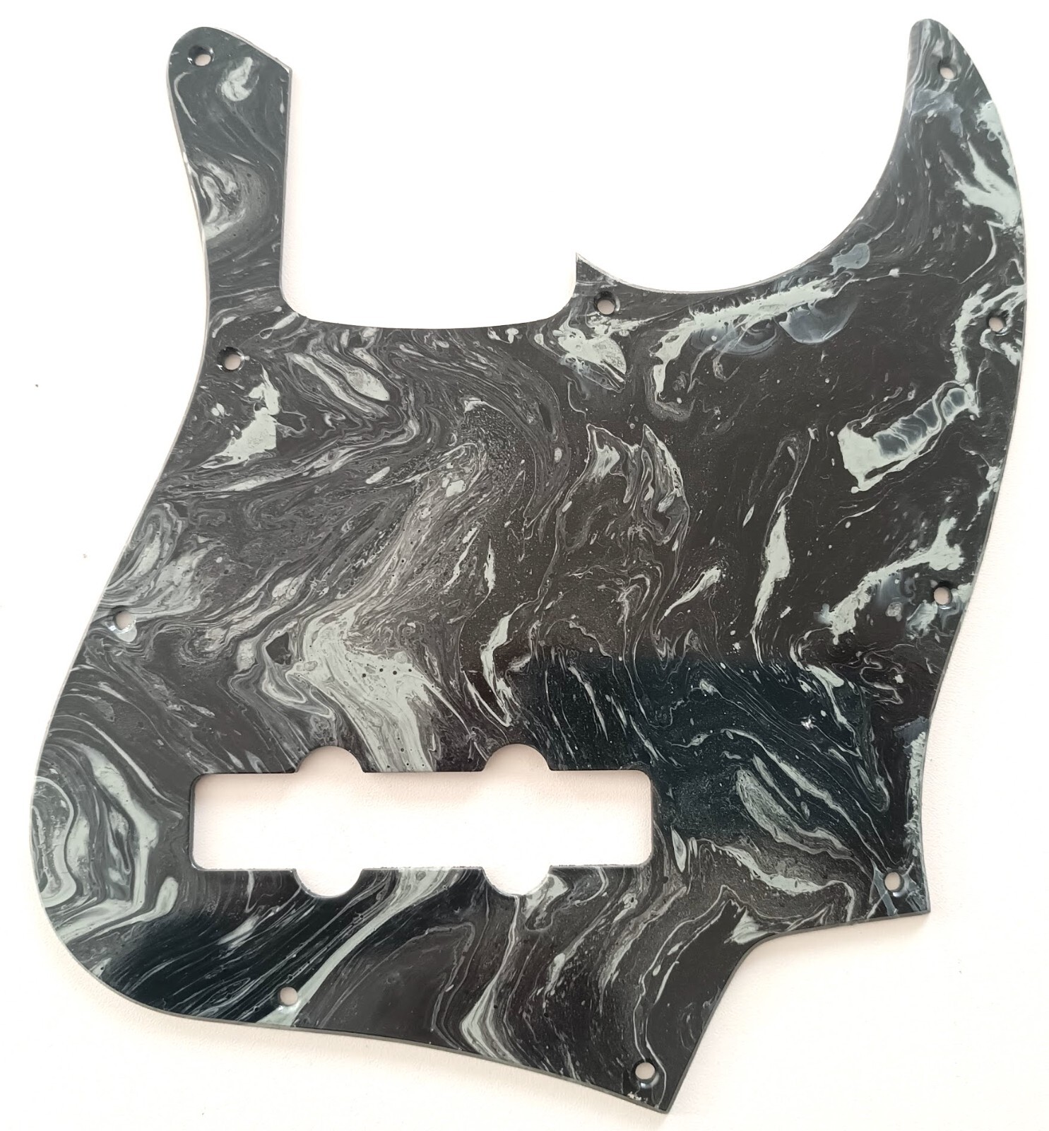 Pickguard Jazz Bass pour remplacer votre plaque usée de guitare JB