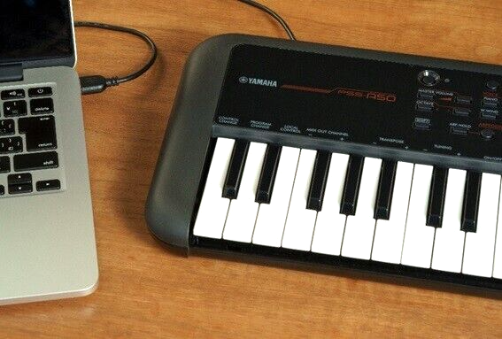 YAMAHA PSS-A50 electronic keyboard 37 mini keyboard BLACK YAMAHA PSS-A50 electronic keyboard 37 mini keyboard BLACK