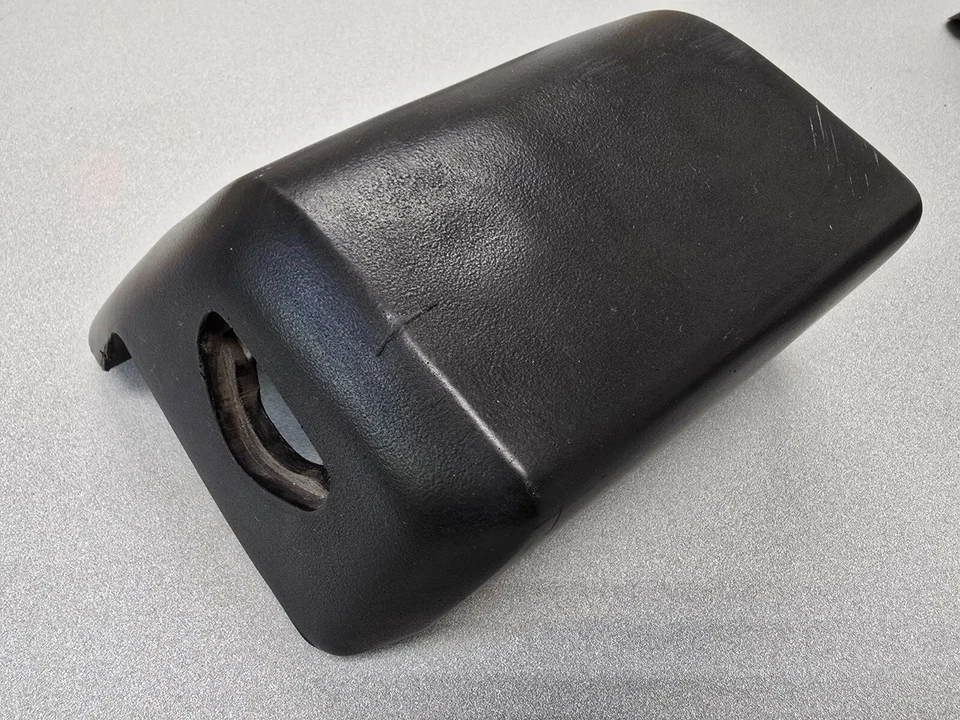 USED ORIGINAL GENUINE PORSCHE 911 930 DRIVERS LEFT REAR RUBBER BUMPER PAD #5 — 第 4/4 张图片