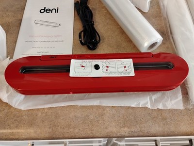 Deni Freshlock Clear-View Vacuum Sealer with Bags and Roll - Model 122 - RED
