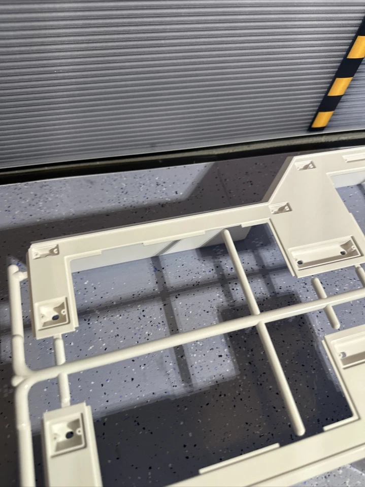 1/14 Tamiya Grand King Globe Knight hauler FH16 Wrecker Spare Parts Lot - Image 4 of 4