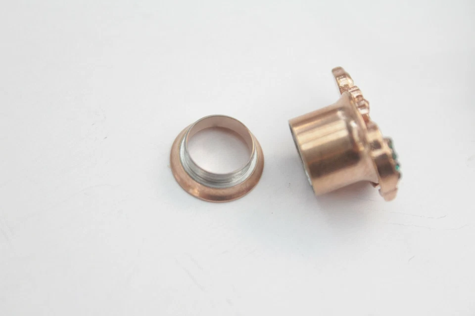 1 Pavo Real Oro Rosa Gema Plumas Pájaro Oreja Roscado Internamente Tapón Túnel Foto 4 de 4