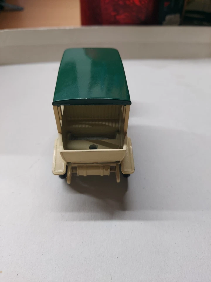 BENZ LIMOUSINE 1910  MATCHBOX MODELS OF YESTERYEAR senza sedile posteriore - Immagine 4 di 4