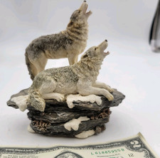 Westland Music Box "Born Free"pair Of Adult Wolves Howling . Music Box Works 
