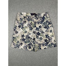 NWT Gloria Vanderbilt Womens Shorts with Slimming Panel
